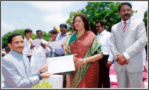 Best-Social-Service-Award-by-Geetha-Reddy