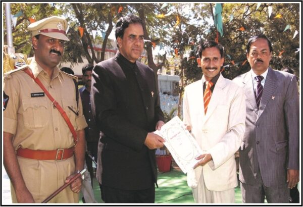 Best-Social-Service-Award-by-Purushottam-Reddy-IAS