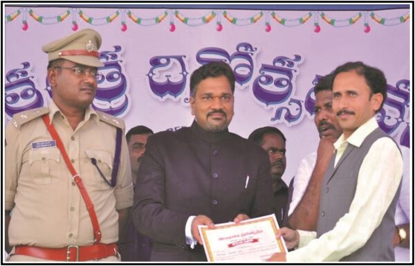 Best-Social-Service-Award-by-Rajath-Kumar-Shaini-IAS